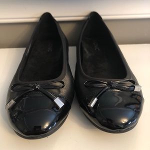 Women's Vionic Minna Ballet Flat 9 WIDE